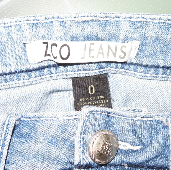 ZCo Jeans Capri's Size 0 - Picture 2 of 4